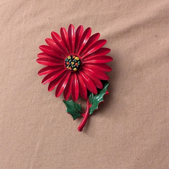 Vintage enamel Red daisy broach F - Picture 1 of 5